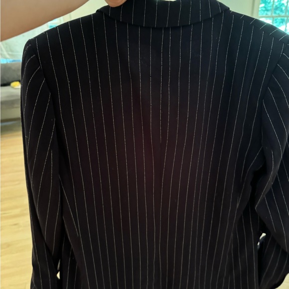 H&M pinstriped navy blazer - Picture 2 of 6